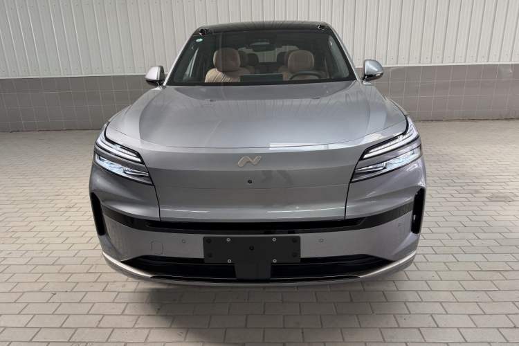 Used ONVO Luxeed L90 2025 Model—Ultra Six-Seater Version Front