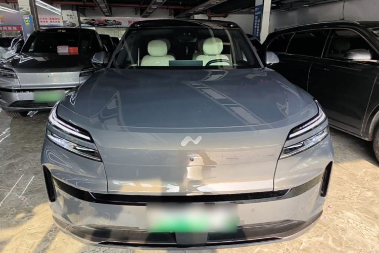 Used ONVO Luxeed L90 2025 Model—Ultra Six-Seater Version Front