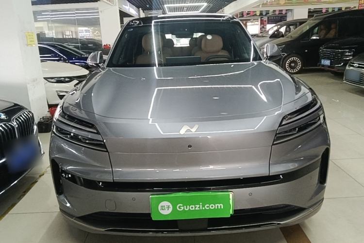 Used ONVO Luxeed L90 2025 Model—Ultra Six-Seater Version Front