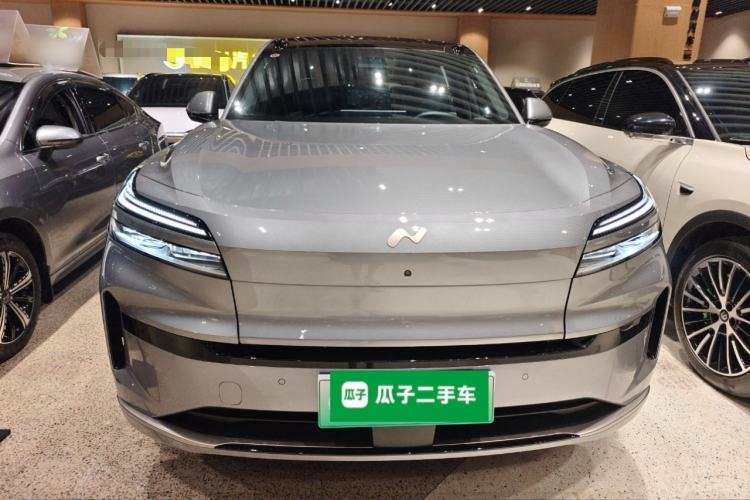 Used ONVO Luxeed L90 2025 Model—Max Six-Seater Version Front