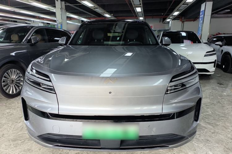 Used ONVO Luxeed L90 2025 Model—Max Six-Seater Version Front