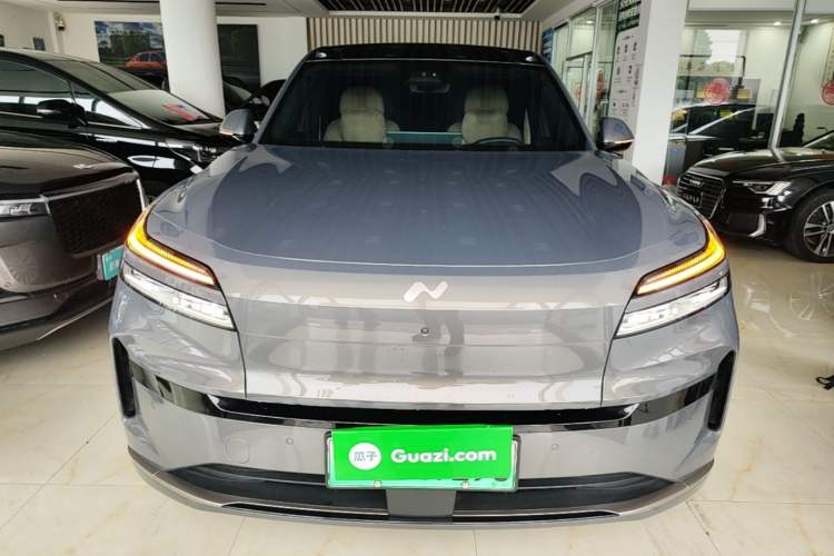 Used ONVO Luxeed L90 2025 Model—Ultra Six-Seater Version Front
