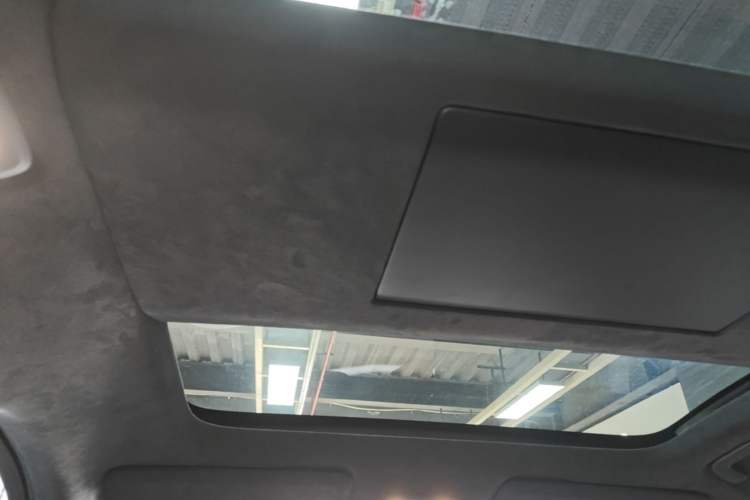 Used ONVO Luxeed L90 2025 Model Ultra Six-Seater 60-degree Battery Edition Headliner