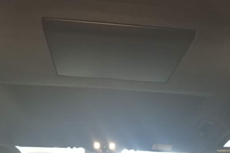 Used ONVO Luxeed L90 2025 Model Max Six-Seater 60-degree Battery Edition Headliner