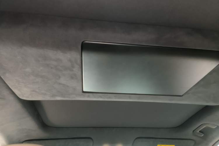 Used ONVO Luxeed L90 2025 Model—Ultra Six-Seater Version Headliner