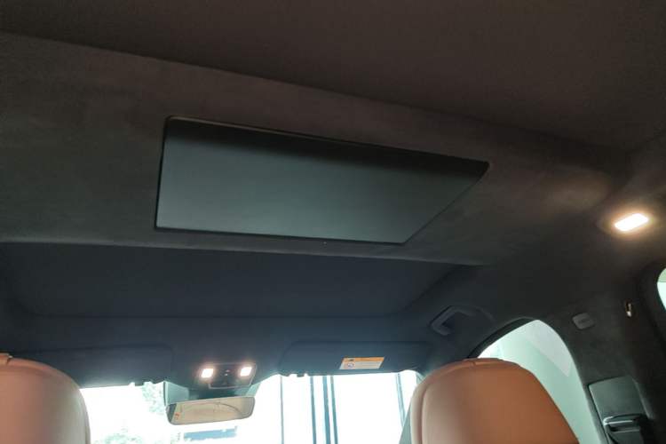 Used ONVO Luxeed L90 2025 Model—Ultra Six-Seater Version Headliner