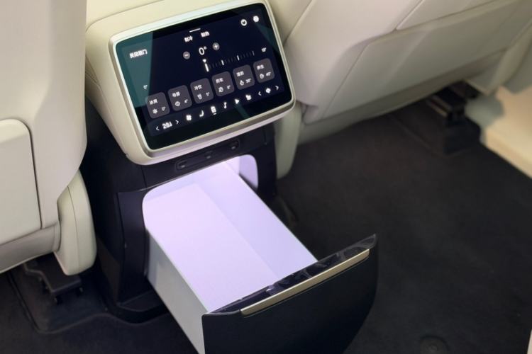 Used ONVO Luxeed L90 2025 Model—Max Six-Seater Version Interior 1