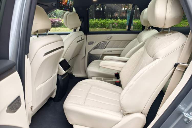 Used ONVO Luxeed L90 2025 Model—Max Six-Seater Version Interior 10
