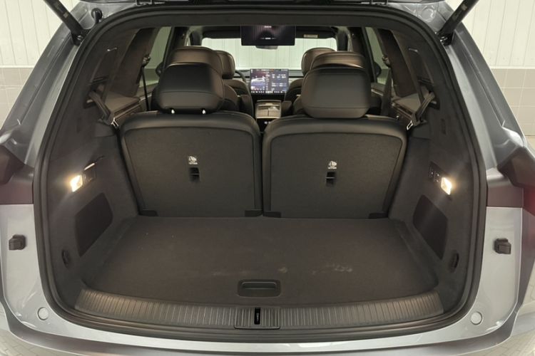Used ONVO Luxeed L90 2025 Model—Max Six-Seater Version Interior 10