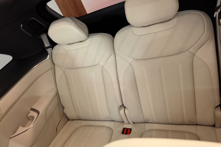 Used ONVO Luxeed L90 2025 Model—Ultra Six-Seater Version Interior 10
