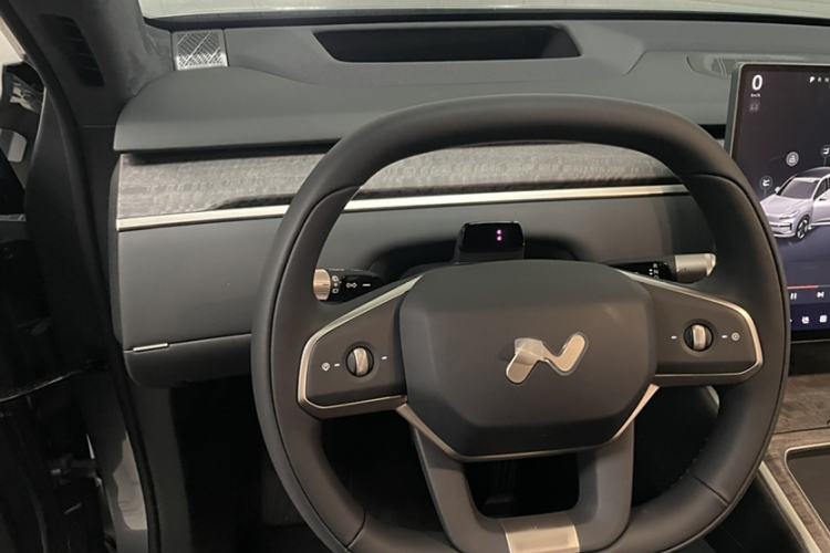 Used ONVO Luxeed L90 2025 Model—Max Six-Seater Version Interior 12