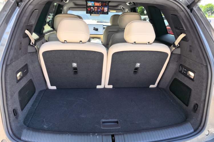 Used ONVO Luxeed L90 2025 Model—Ultra Six-Seater Version Interior 12