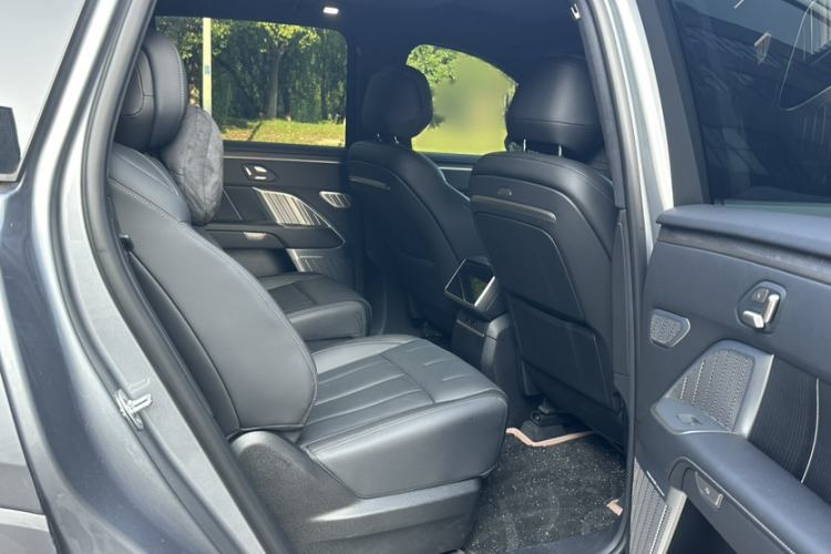 Used ONVO Luxeed L90 2025 Model—Max Six-Seater Version Interior 2