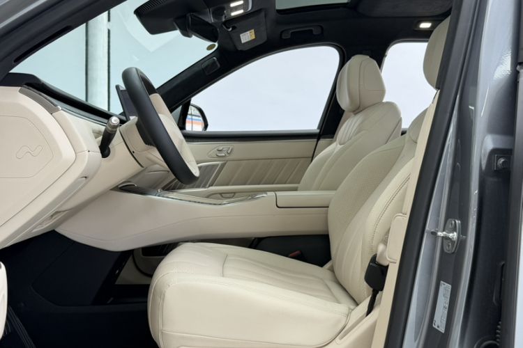 Used ONVO Luxeed L90 2025 Model—Ultra Six-Seater Version Interior 2