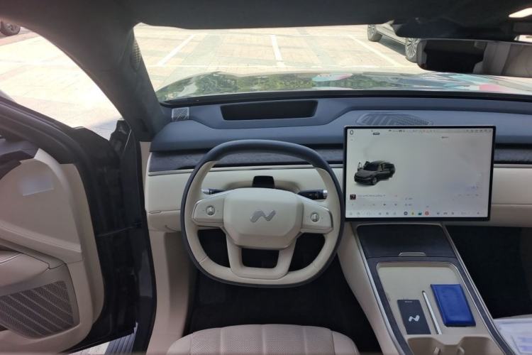 Used ONVO Luxeed L90 2025 Model—Ultra Six-Seater Version Interior 3