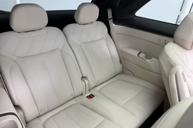 Used ONVO Luxeed L90 2025 Model—Ultra Six-Seater Version Interior 5
