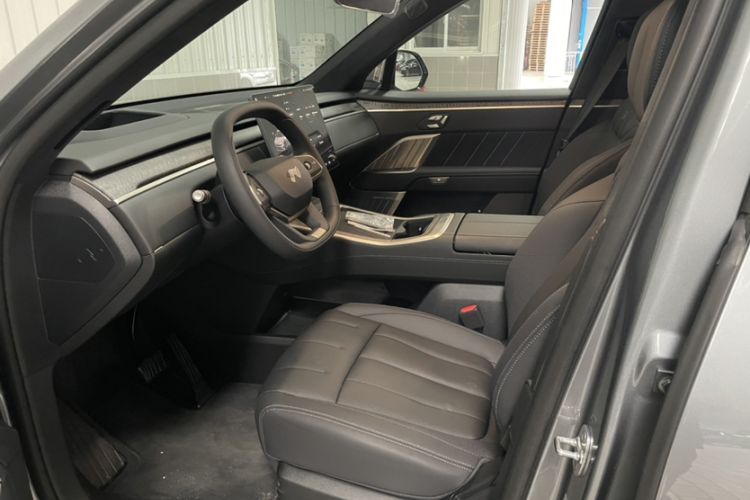 Used ONVO Luxeed L90 2025 Model—Max Six-Seater Version Interior 6
