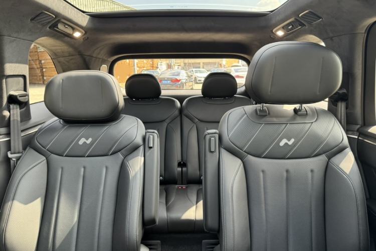 Used ONVO Luxeed L90 2025 Model—Max Six-Seater Version Interior 6