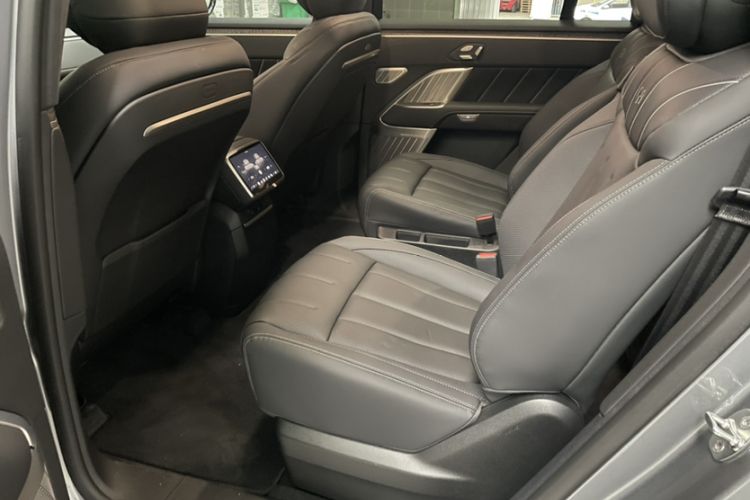 Used ONVO Luxeed L90 2025 Model—Max Six-Seater Version Interior 8
