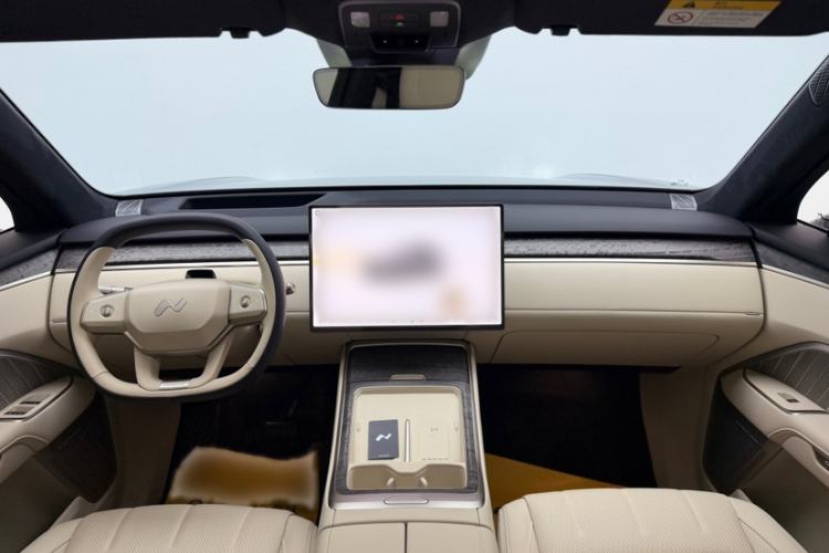 Used ONVO Luxeed L90 2025 Model—Max Six-Seater Version Interior 9