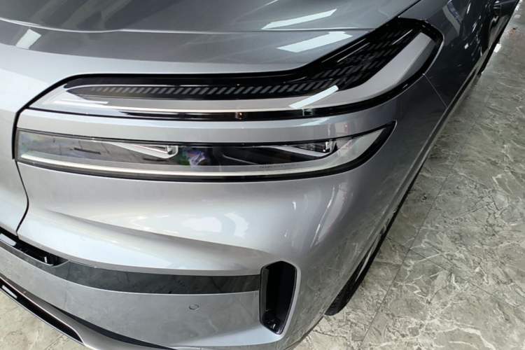 Used ONVO Luxeed L90 2025 Model—Max Six-Seater Version Left Front Headlight