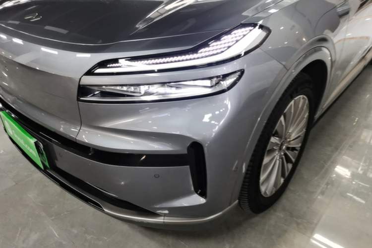 Used ONVO Luxeed L90 2025 Model—Ultra Six-Seater Version Left Front Headlight