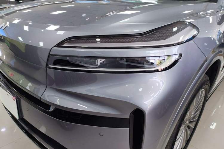 Used ONVO Luxeed L90 2025 Model Ultra Six-Seater 60-degree Battery Edition Left Front Headlight