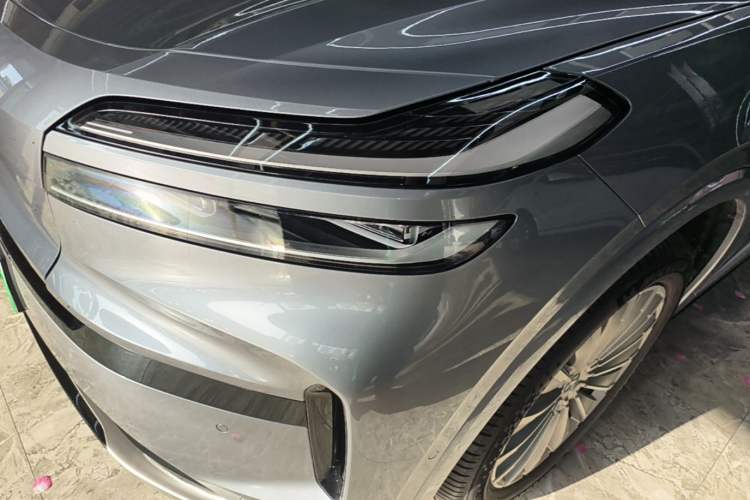 Used ONVO Luxeed L90 2025 Model—Ultra Six-Seater Version Left Front Headlight