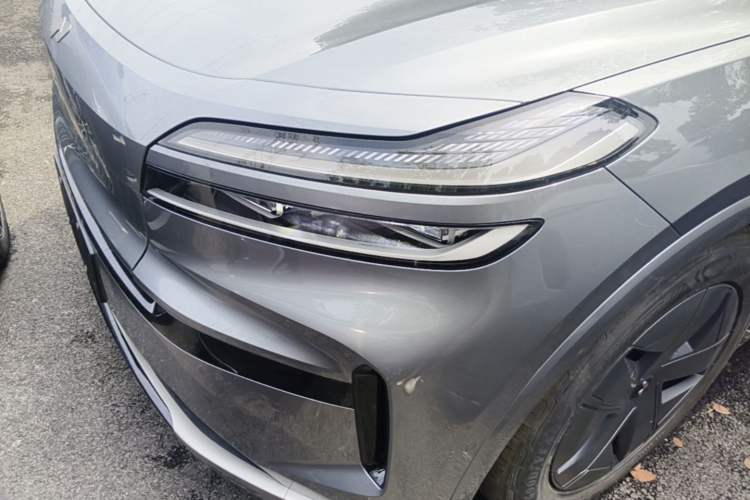 Used ONVO Luxeed L90 2025 Model—Max Six-Seater Version Left Front Headlight
