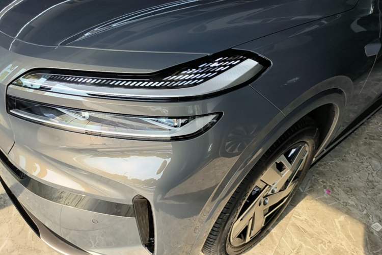 Used ONVO Luxeed L90 2025 Model—Ultra Six-Seater Version Left Front Headlight