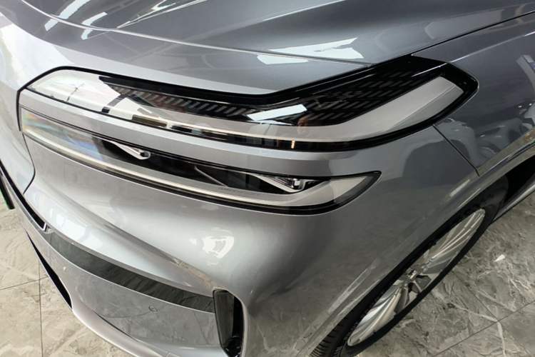 Used ONVO Luxeed L90 2025 Model—Max Six-Seater Version Left Front Headlight