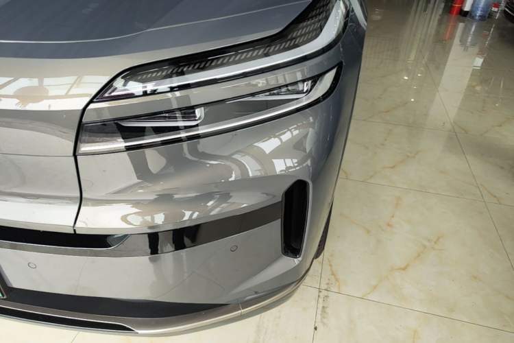Used ONVO Luxeed L90 2025 Model—Ultra Six-Seater Version Left Front Headlight