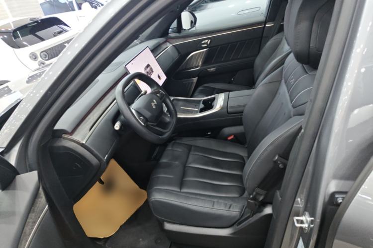 Used ONVO Luxeed L90 2025 Model—Ultra Six-Seater Version Left Front Seat