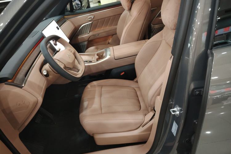 Used ONVO Luxeed L90 2025 Model—Ultra Six-Seater Version Left Front Seat