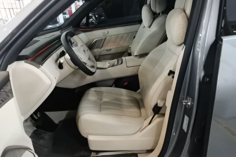 Used ONVO Luxeed L90 2025 Model—Ultra Six-Seater Version Left Front Seat