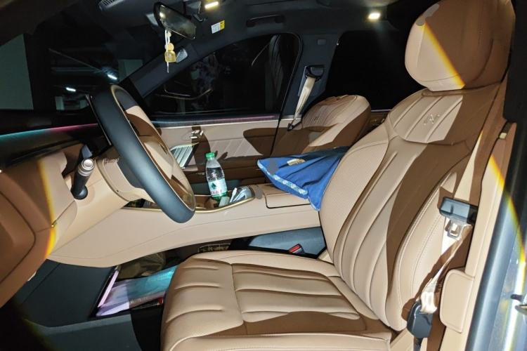 Used ONVO Luxeed L90 2025 Model—Max Six-Seater Version Left Front Seat