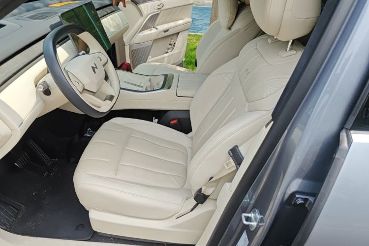 Used ONVO Luxeed L90 2025 Model—Max Six-Seater Version Left Front Seat