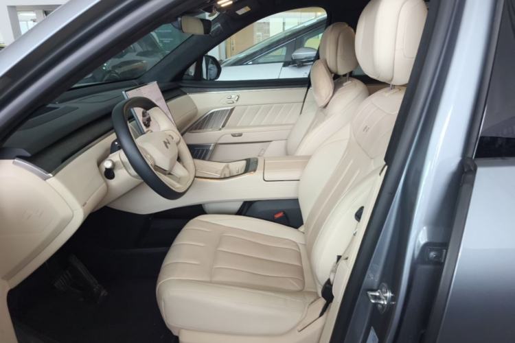 Used ONVO Luxeed L90 2025 Model—Ultra Six-Seater Version Left Front Seat