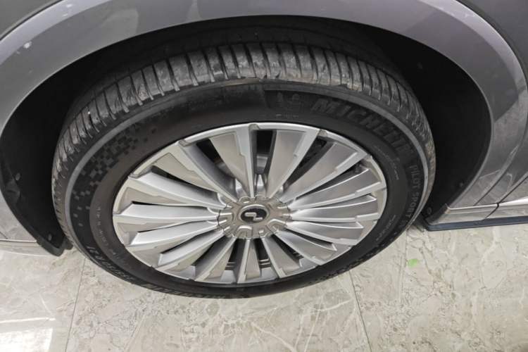 Used ONVO Luxeed L90 2025 Model Max Six-Seater 60-degree Battery Edition Left Front Wheel Hub