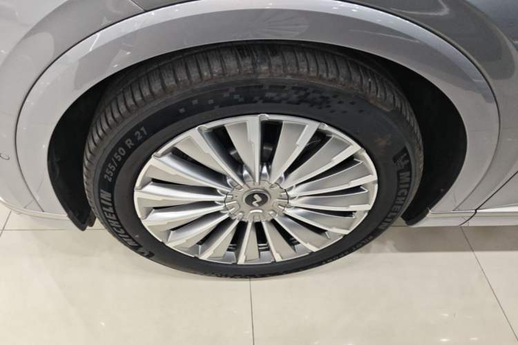 Used ONVO Luxeed L90 2025 Model—Ultra Six-Seater Version Left Front Wheel Hub