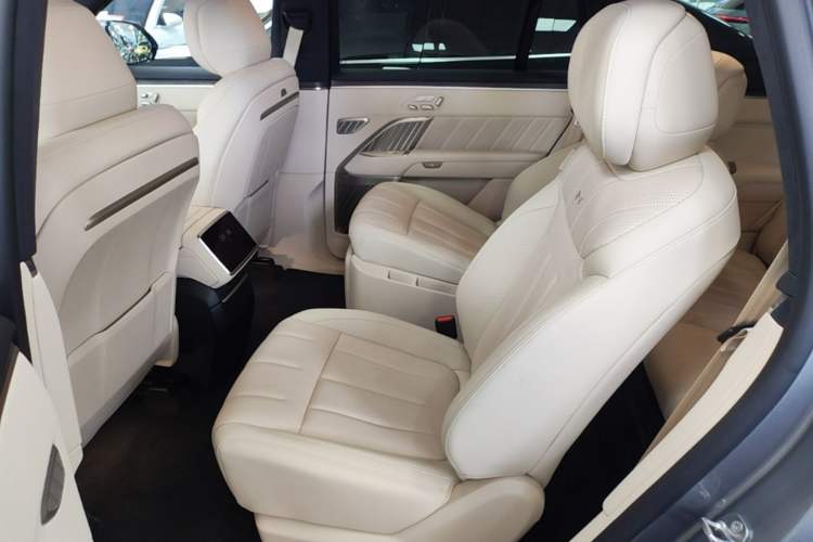 Used ONVO Luxeed L90 2025 Model Ultra Six-Seater 60-degree Battery Edition Left Rear Seat