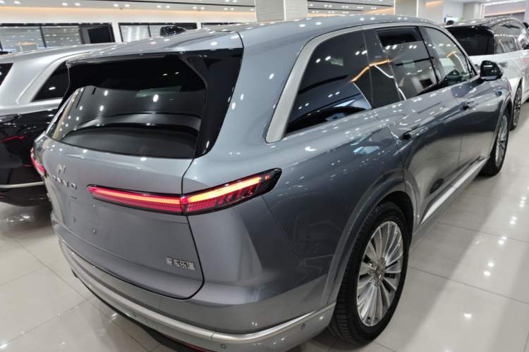 Used ONVO Luxeed L90 2025 Model—Ultra Six-Seater Version Rear