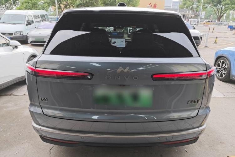 Used ONVO Luxeed L90 2025 Model—Max Six-Seater Version Rear