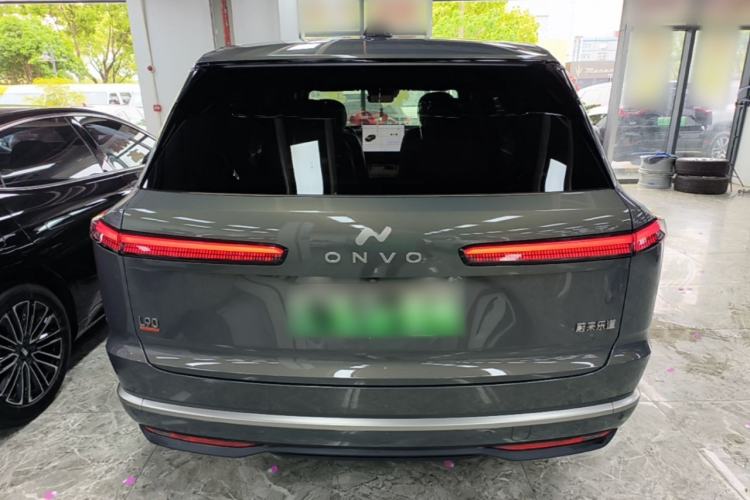 Used ONVO Luxeed L90 2025 Model—Ultra Six-Seater Version Rear