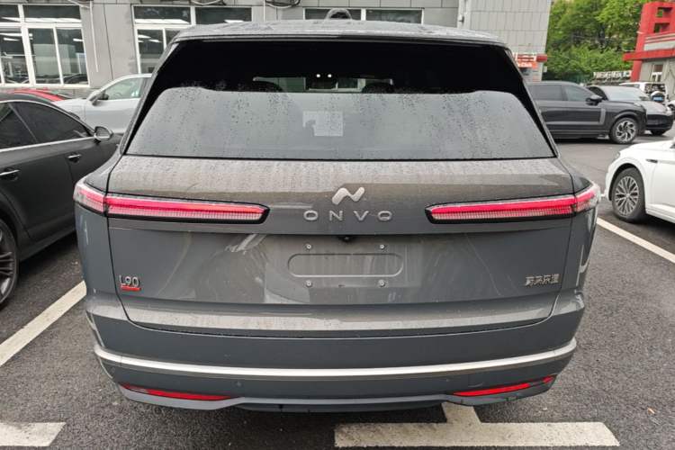 Used ONVO Luxeed L90 2025 Model—Ultra Six-Seater Version Rear