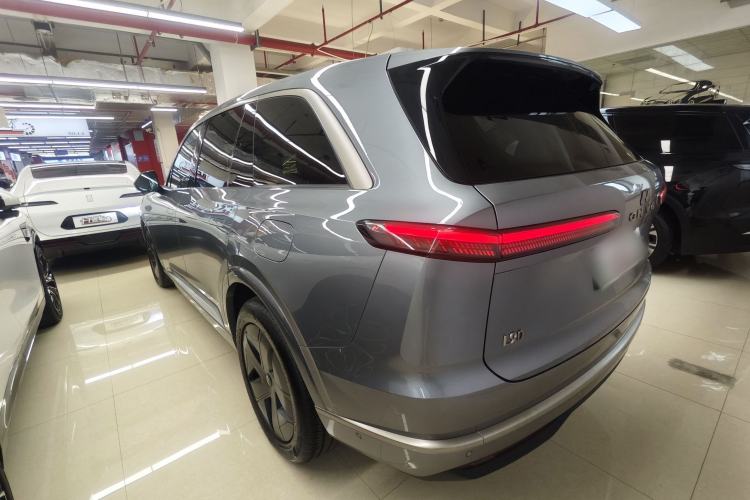 Used ONVO Luxeed L90 2025 Model—Max Six-Seater Version Rear Left 45 Deg