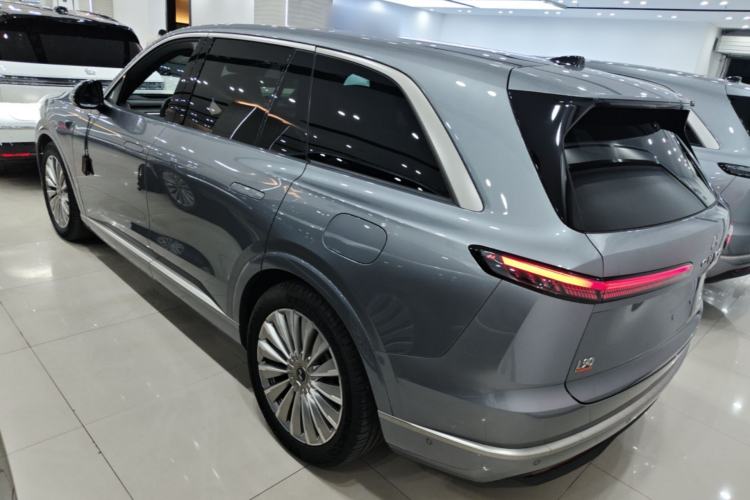 Used ONVO Luxeed L90 2025 Model—Ultra Six-Seater Version Rear Left 45 Deg