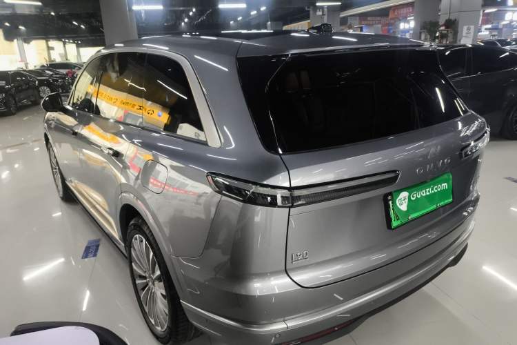Used ONVO Luxeed L90 2025 Model—Max Six-Seater Version Rear Left 45 Deg