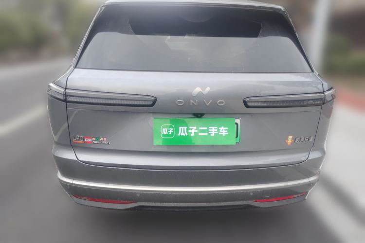 Used ONVO Luxeed L90 2025 Model—Ultra Six-Seater Version Rear