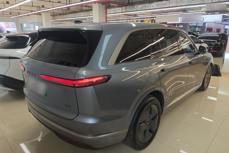 Used ONVO Luxeed L90 2025 Model—Max Six-Seater Version Rear Right 45 Deg